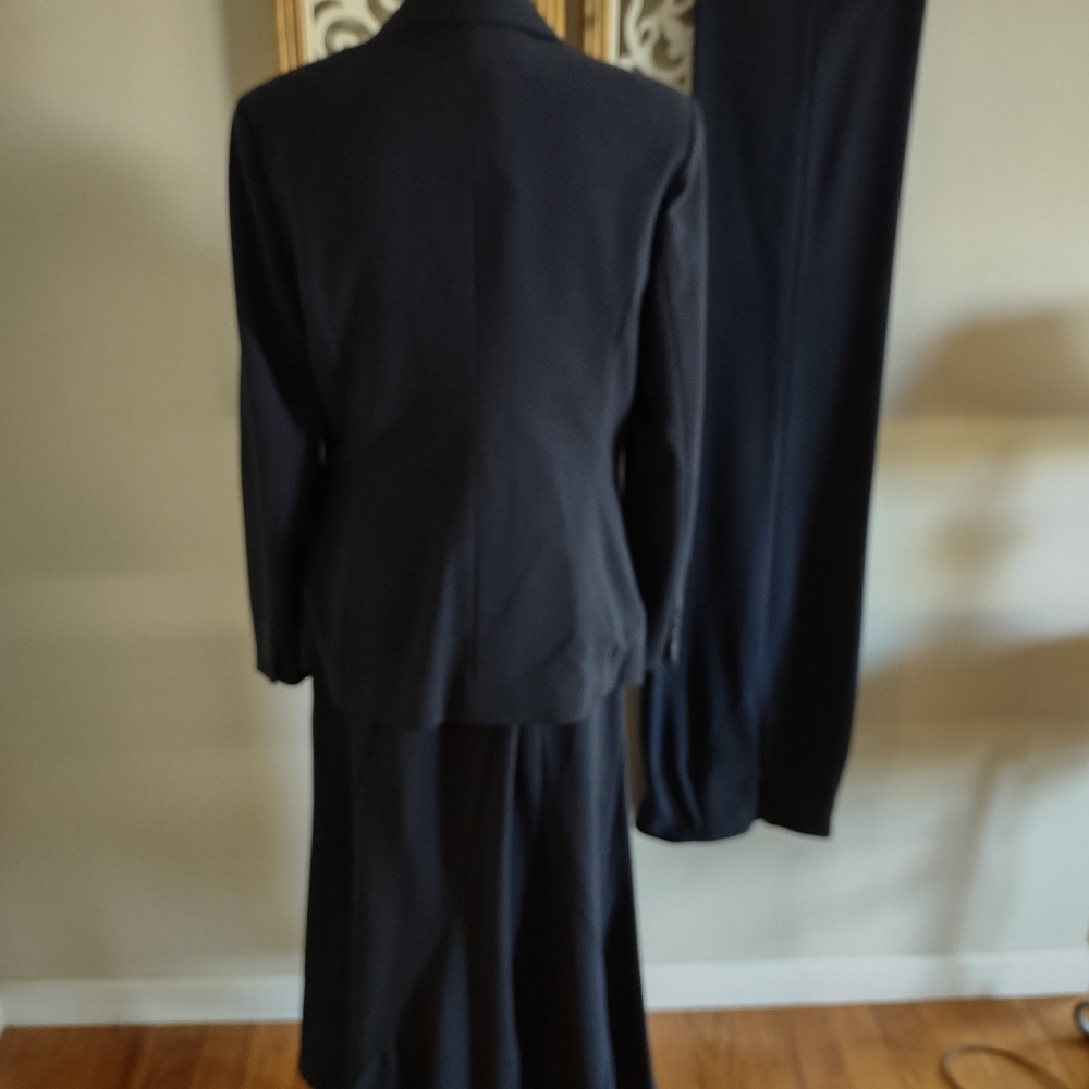 Suit - Picture 2 of 3